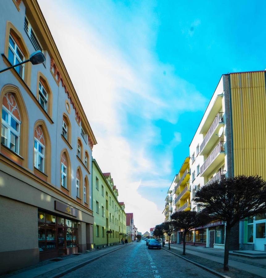 Lofty Apartamenty Namyslow I Exterior foto